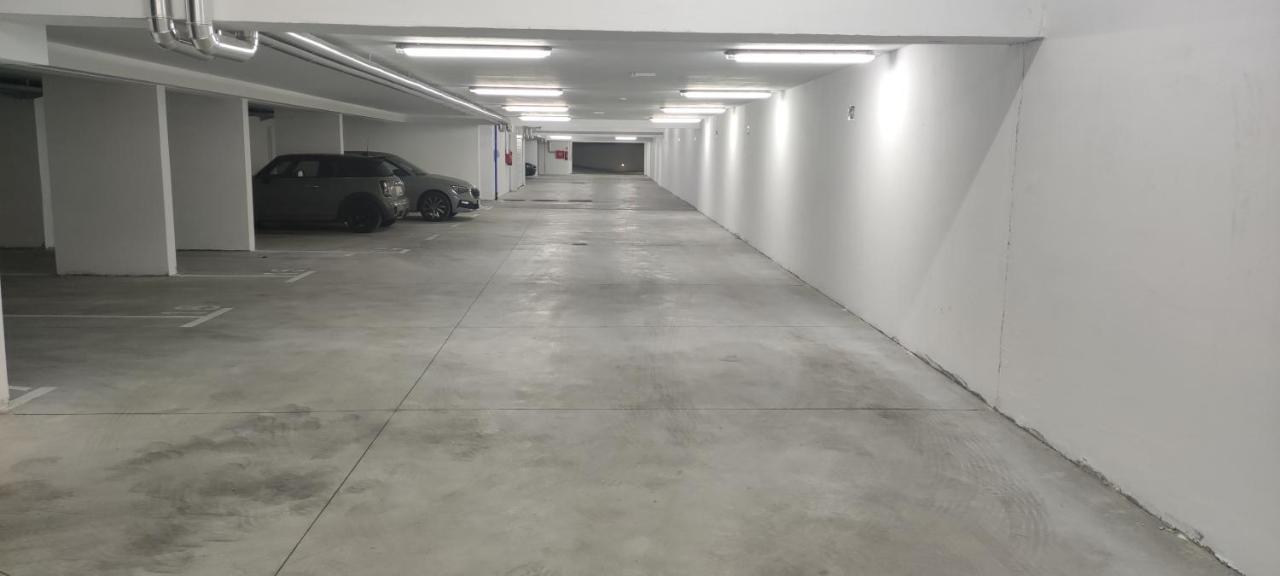 Aurelia'S Charming Place With Garage Parking 萨格勒布 外观 照片